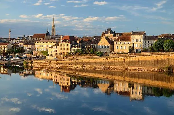 La Du Centre Ville, Proche Cœur Historique *